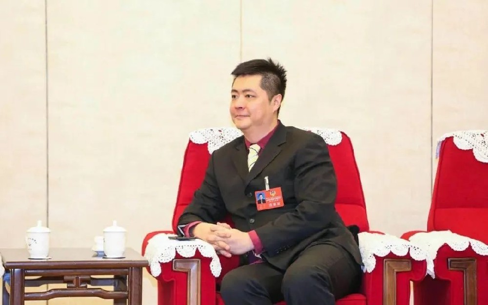 �����ף���ί��ǽ�����